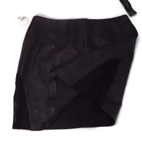 Identify Size 6 Soft Leather & Lace Skirt Size 6 - Picture 8 of 8